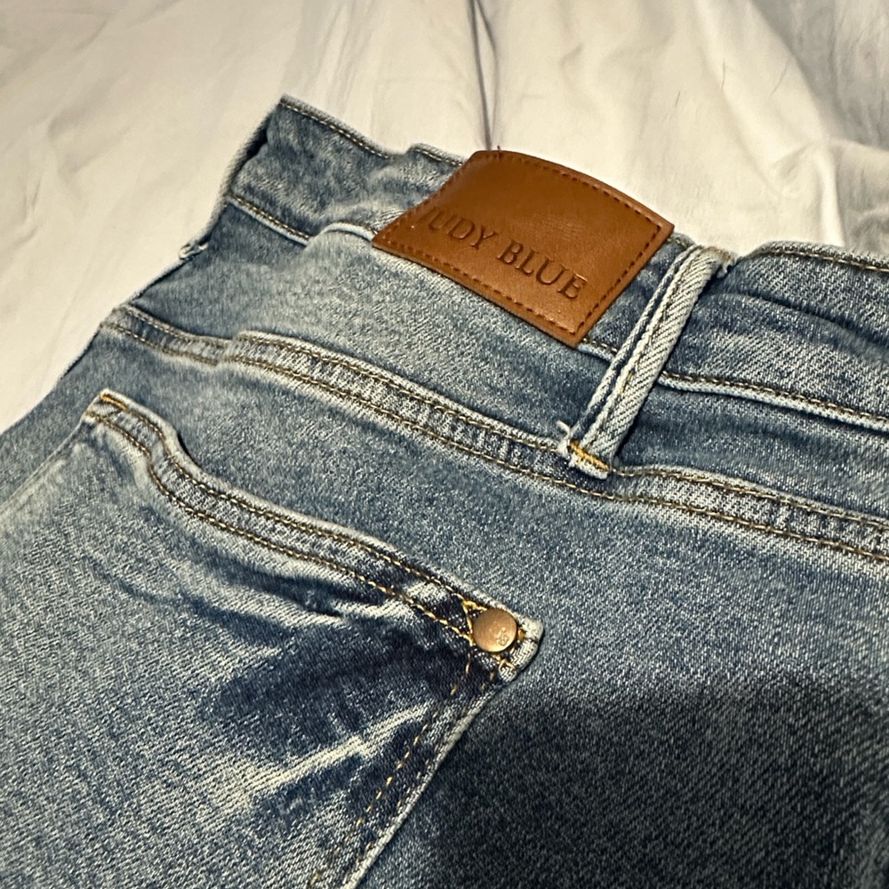 Kick Flare Crop Jeans - Judy Blue